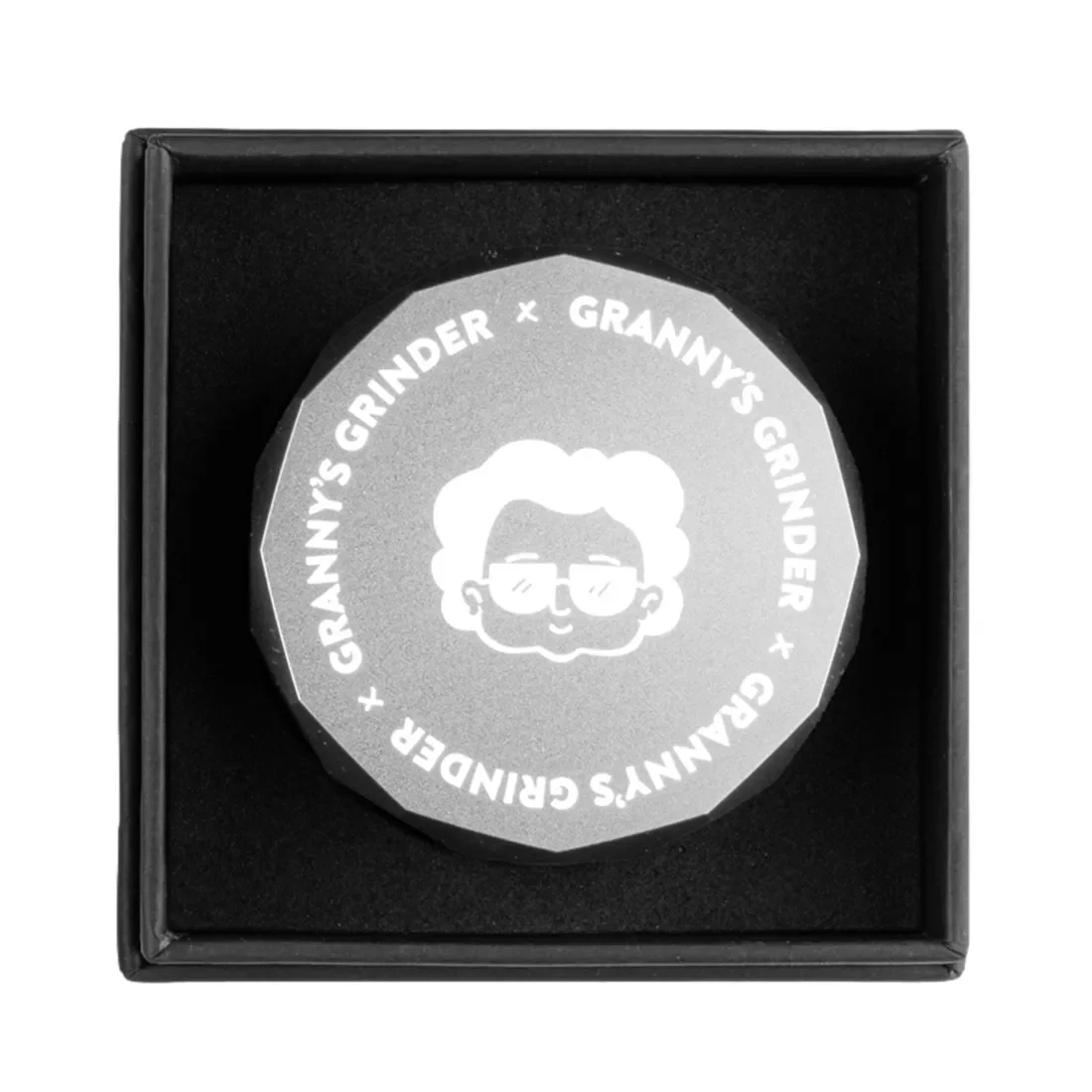 GRANNY'S WEED - Hazy Hex Grinder Silver Ø55 - Billede 4